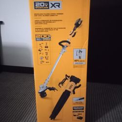 New DeWalt XR Blower & Weed Trimmer Combo kit.