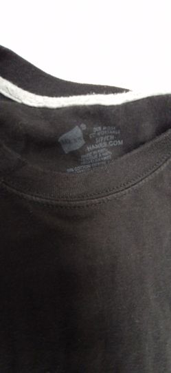 Hanes black shirt size Small
