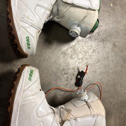 Snowboard Boots With Boy Women’s Size 8