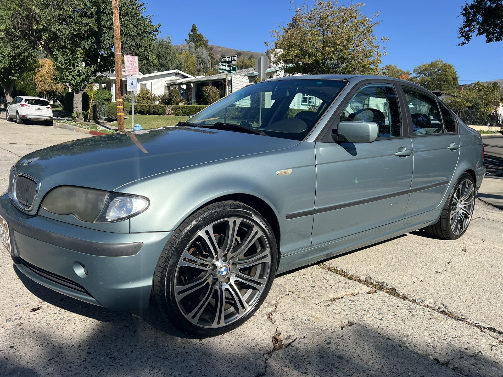 2002 BMW 325i