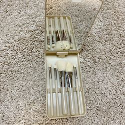 Travel Mirror & Makeup Brushes New