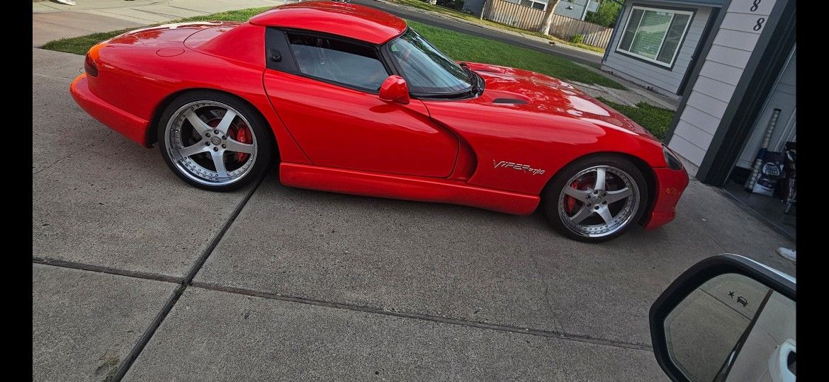 1997 Dodge Viper