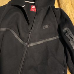 Nike Tech 