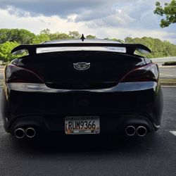Hyundai Genesis Coupe 2.0t Premium