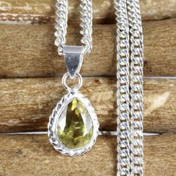 CERTIFIED 6.75CT NATURAL YELLOW SAPPHIRE 