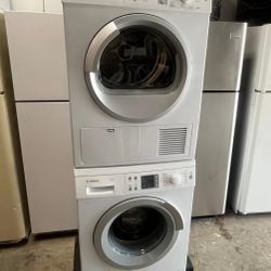 BOSCH 24" WASHER & DRYER SET