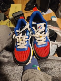 Champion Men Shoes Size 9 Used