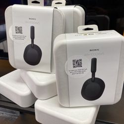 Headphones Sony Wh-1000XM5