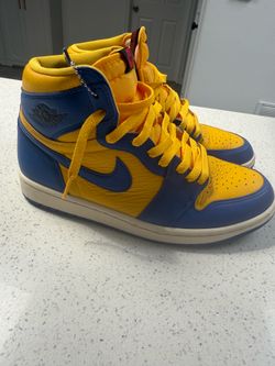 Jordan 1 Retro High OG Laney, Size 9 womens