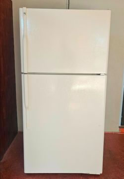💥🔆❄️GE❄️🔆💥 Bisque Fridge in Perfect Condition