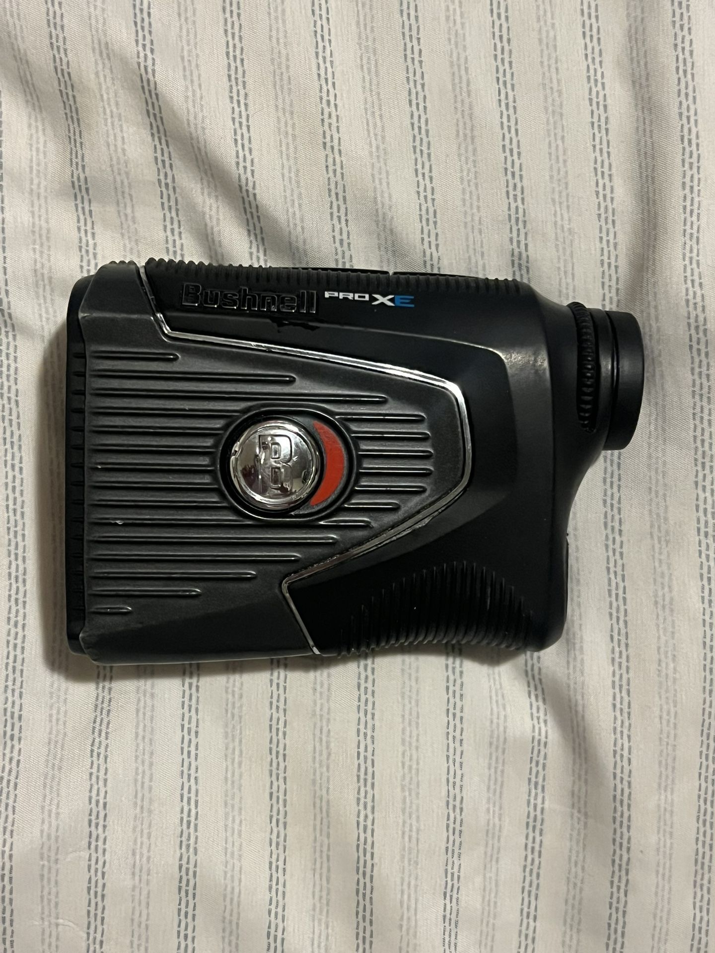 Bushnell Pro XE Range Finder