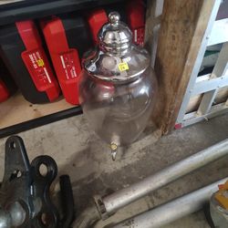 Juice  Or Punch Container Whit Valve