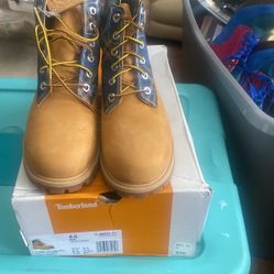 Timberlands Size 4.5