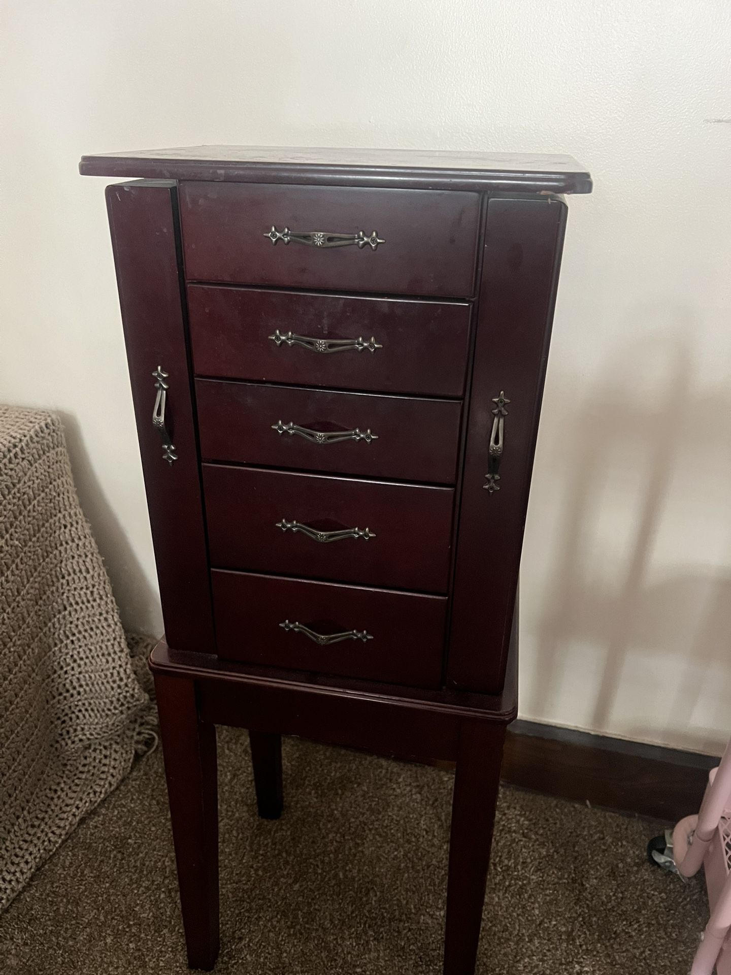 Standing Jewelry Armoire