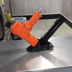 Central Pneumatic 3-in-1 Flooring Nailer