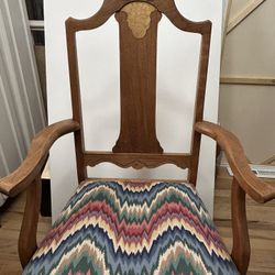 Antique Lover’s Dream Dining Table & 5 Chairs W/ Leafs