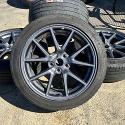 18” 2023 Tesla Model 3 Wheels aero rims Michelin Used Tires 235/45r18 40% tread