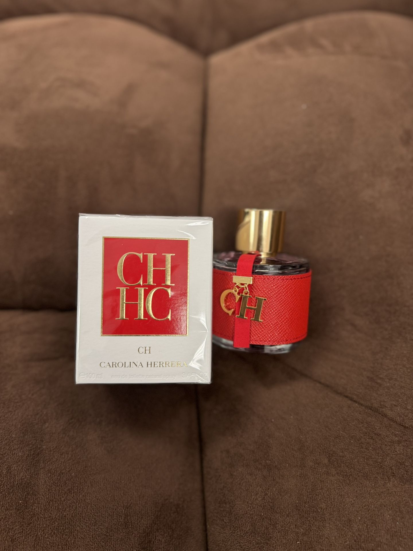 Carolina Herrera CH Perfume 3.4 FL OZ