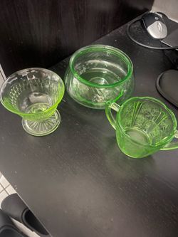 Lot of 3 green uranium glass