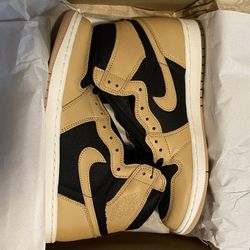 Air Jordan 1 Retro High Og Heirloom