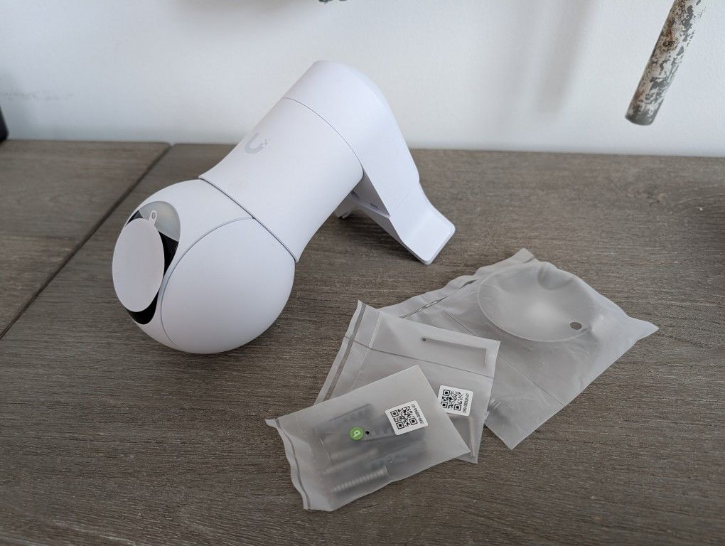 Ubiquiti G5 PTZ Outdoor PoE Network Surveillance Camera