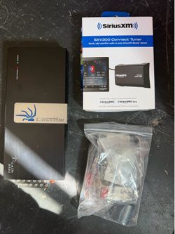 Soundstream 5-Channel Amp + SiriusXM SXV300 Kit - Works Great