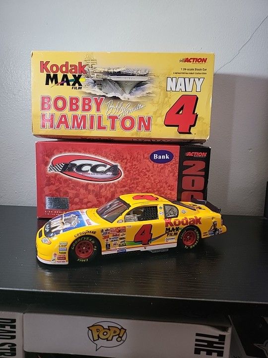 Bobby Hamilton #4 Kodak Armed Forces Navy Bank 2000 Monte Carlo Action 1/24