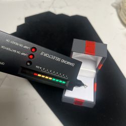 Diamond Stud Earrings 