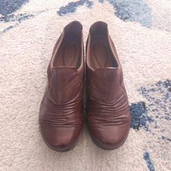 New Naturalizer Brown Leather Women's Flats Size 7.5