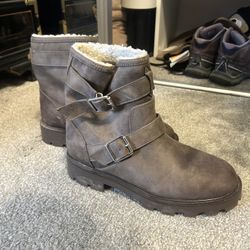 Women’s Fashion Boots