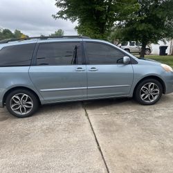 2008 Toyota Sienna