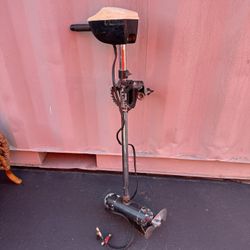 Minn Kota Trolling Motor 28 lbs. Works Good 