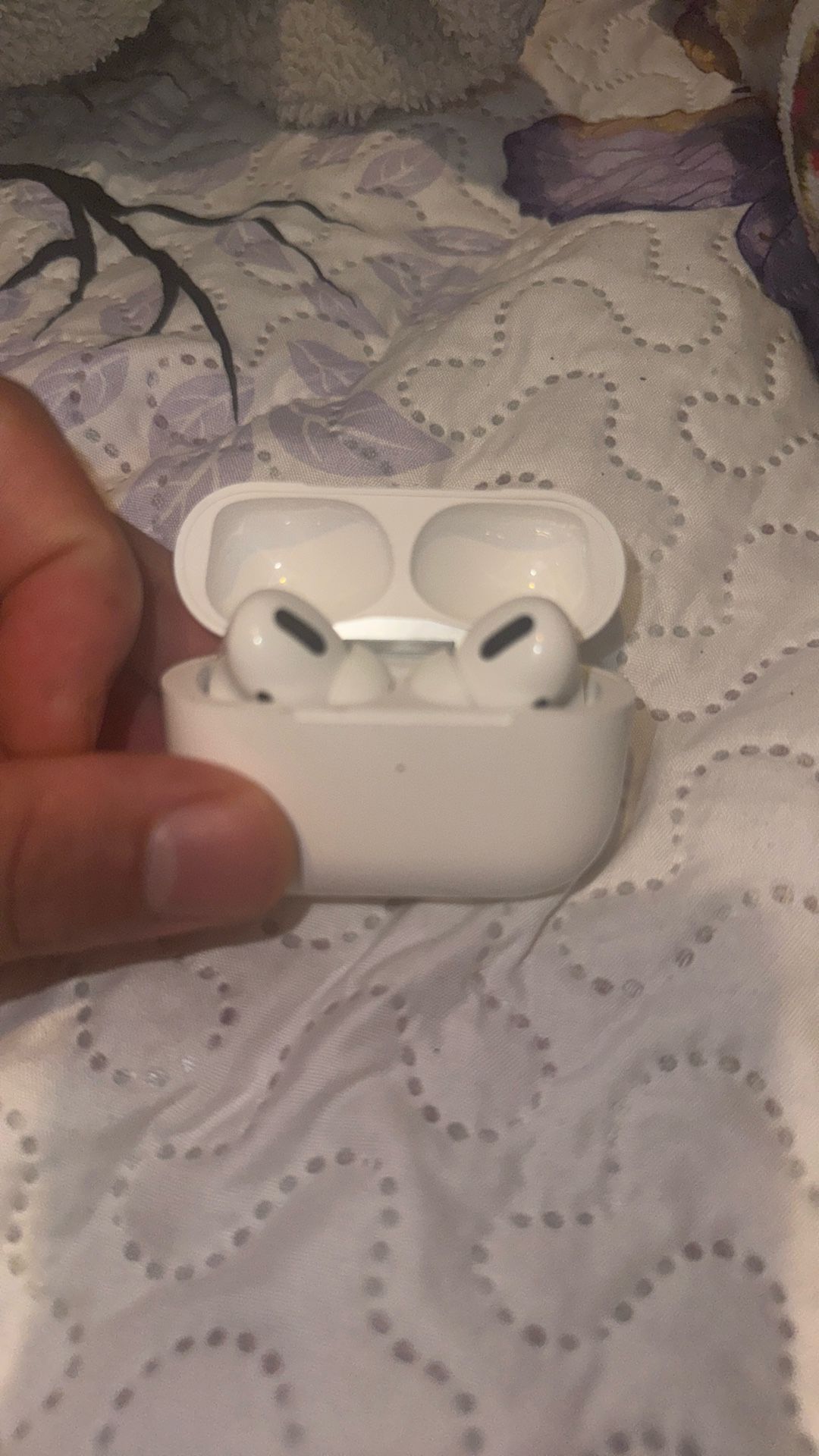 I Got This Brand New Air Pods 4 Never Used