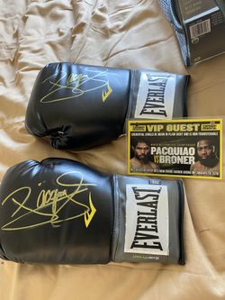 Used Manny Pacquico signed training gloves