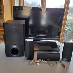 Sony Bravia 32 Inch TV 3D Blu-ray Internet Ready Hone Theater System WI-FI Speakers Subwoofer Remotes  BDV-N790W Wireless 