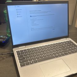 Dell Latitude 5540 Laptop – Intel i7 vPro