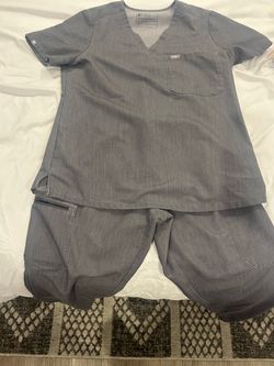 Figs scrubs