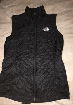 Women’s XS north face vest