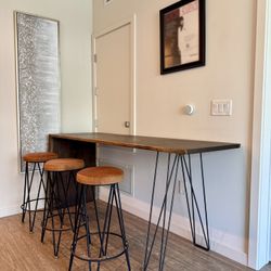 Designer Brown Bar Table and Leather Counter Stools