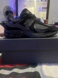 all black mens new balance 2002r shoes