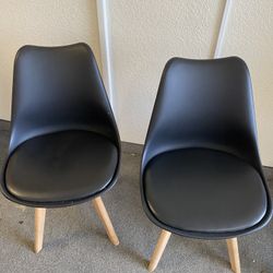 Black Chairs 