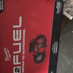 Bandsaw Milwaukee  
