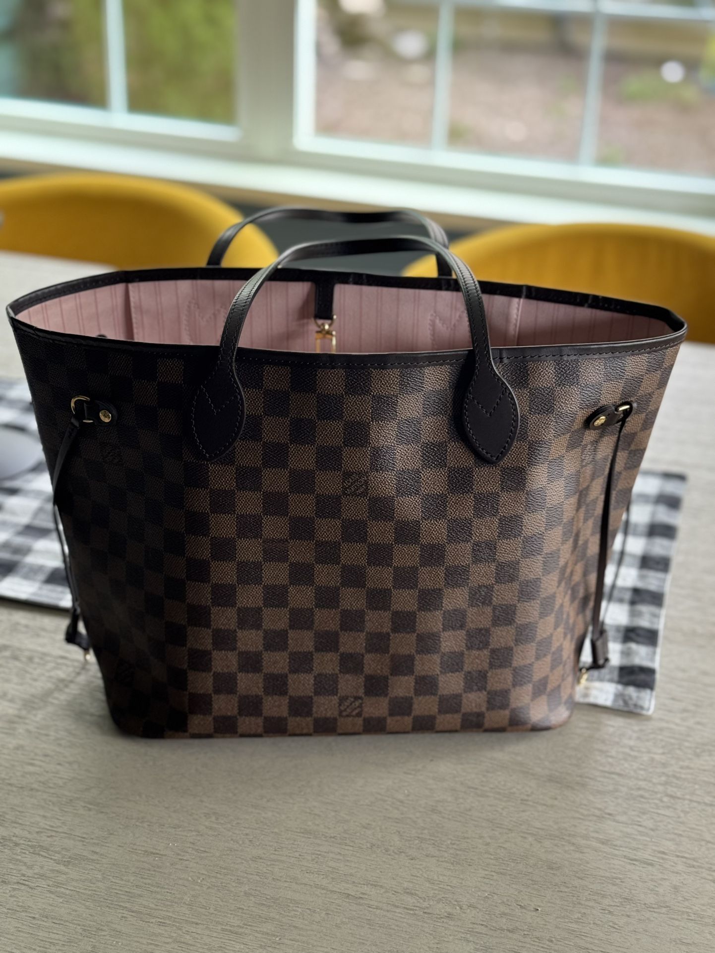 Authentic Louis Vuitton Neverfull MM Damier Ebene Rose Ballerine