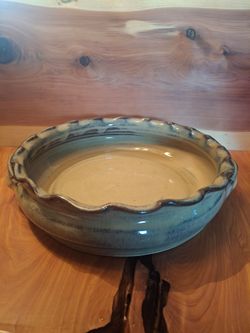 Bolick & Traditions Owen's Design Vintage Stoneware Dish
