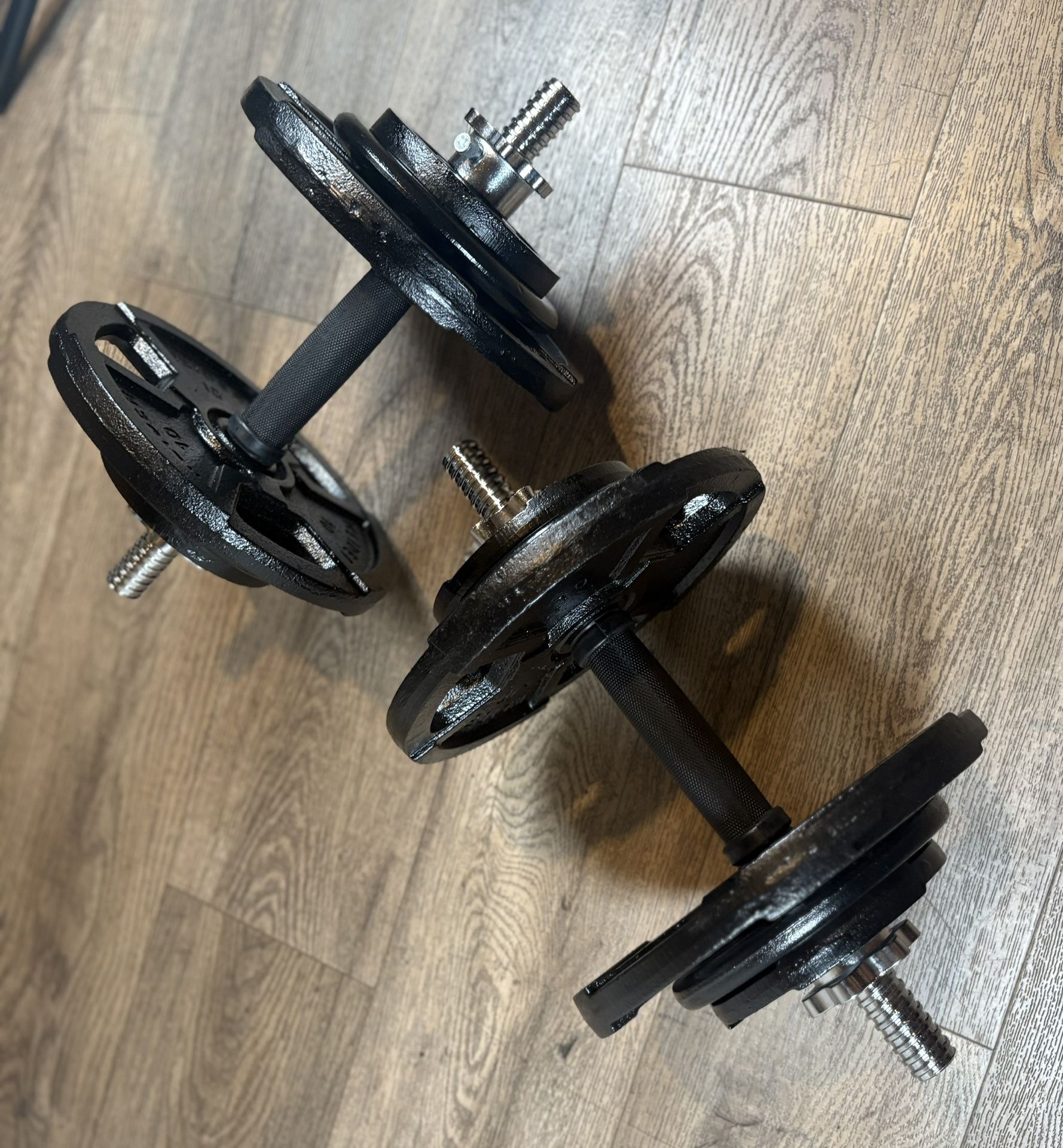 Standard Adjustable Dumbbells Cast Iron Plates.  Total : 80 lbs