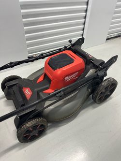 Milwaukee M18 Lawnmower