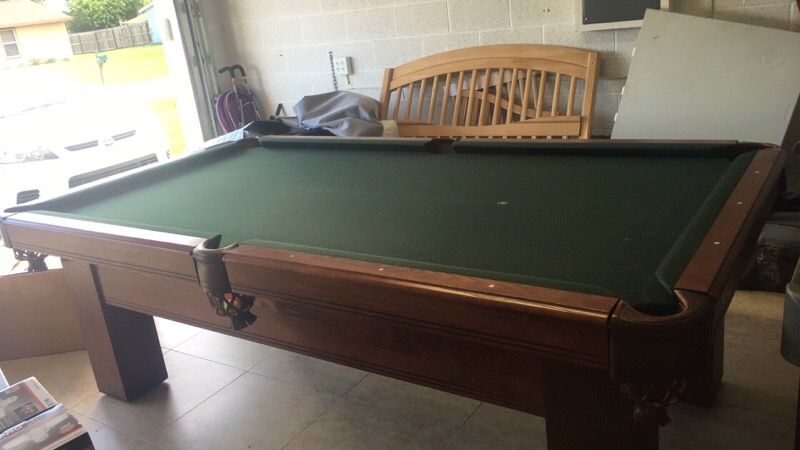 Pool table
