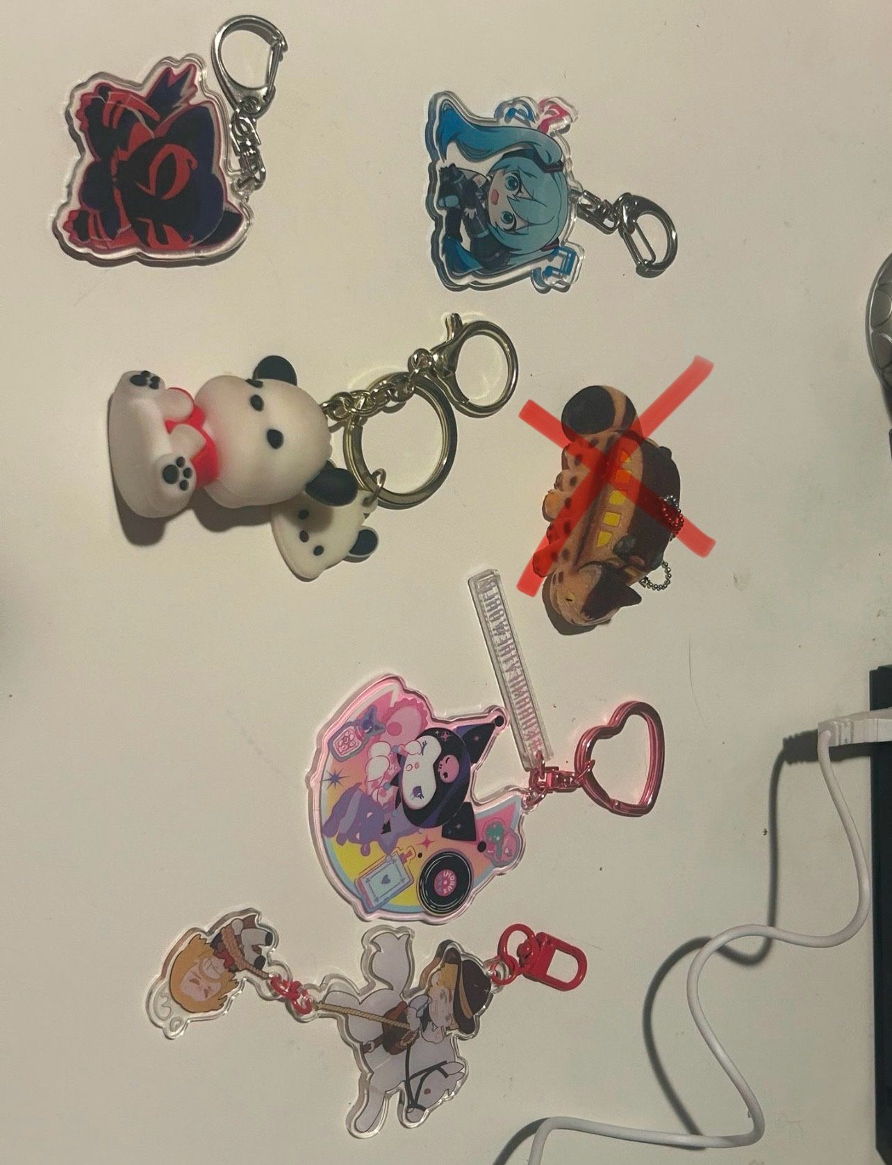keychains charms sanrio red dead redemption studio ghibli spiderman miku vocaloid pochacco acrylic keychain felt keychain vinyl keychain