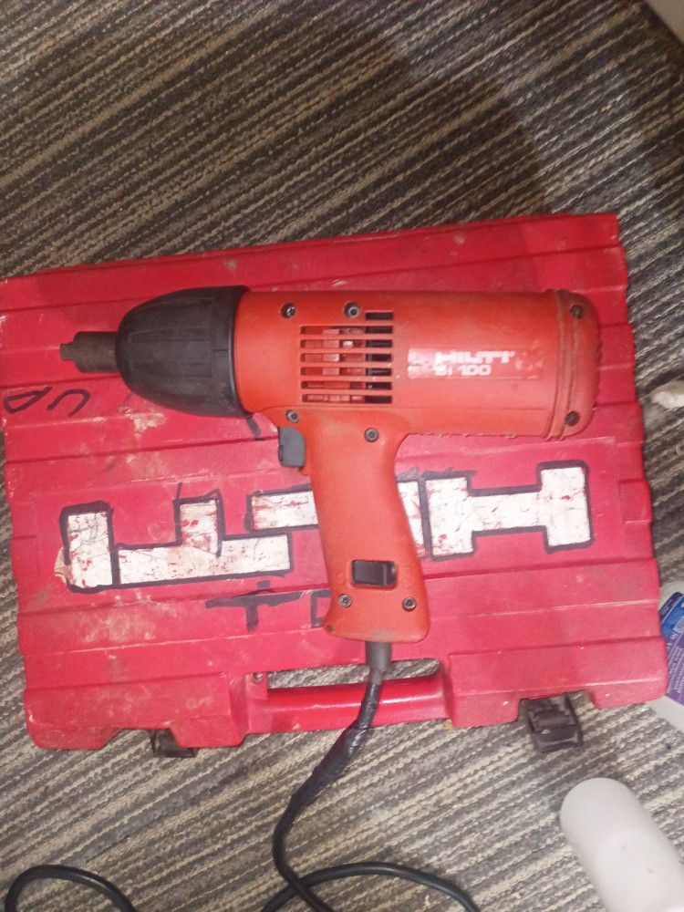Hilti 1/2" Impact Wrench. Corded.. Excellent Working Condition!!