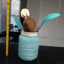 Teal CERAMIC KITCHEN UTENSILS HOLDER EVERYTHING INCLUDED  Never Used